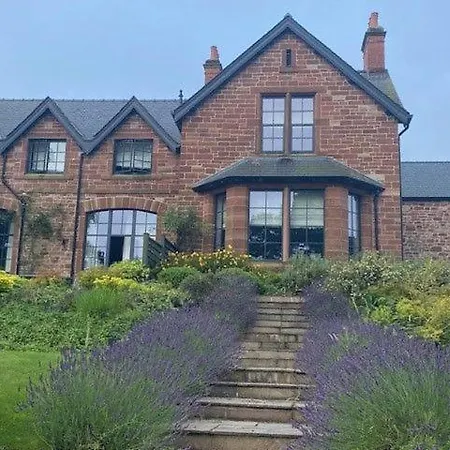 5 Tarn End Luxurious With View To Talkin Tarn, Near Hadrians & The District 別荘