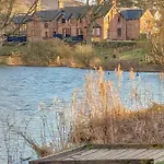 Casa de Férias 5 Tarn End Luxurious With View To Talkin Tarn, Near Hadrians & The District *